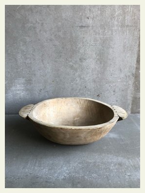 Bleached bowl antique