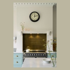 devol kitchen Brass splashback