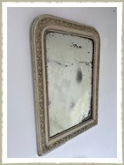 White Mirror 1