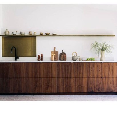 Brass deco kitchen splashback and shelf