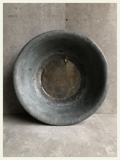 Metal bowl 1