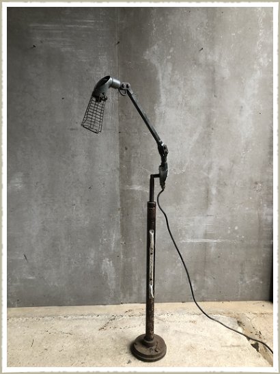 Industrial floor light2