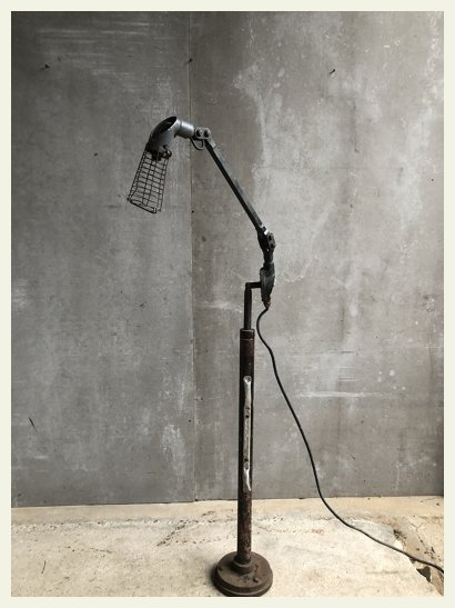 Industrial floor light2