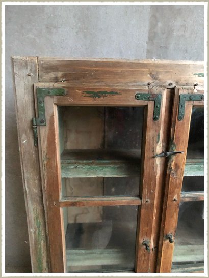 Glass front wall Cabinet2