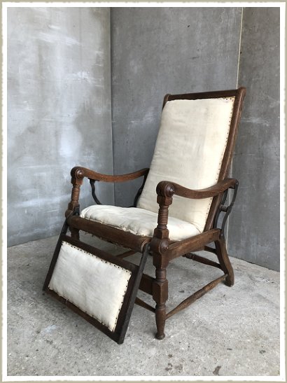  Antique Reclining Chair